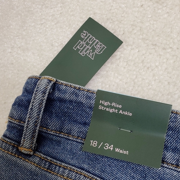 🆕️ Wild Fable Distressed High Rise Straight Ankle Jeans Size 18 Medium Wash - Picture 6 of 8
